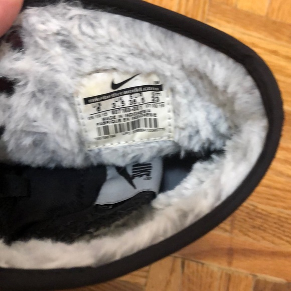 Nike Sneakers - Picture 4 of 5